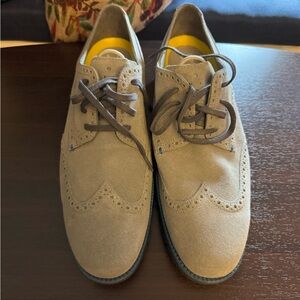Men’s Wing-Tip Oxford